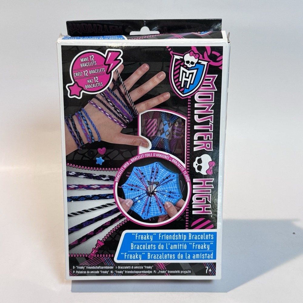 NEW Monster High "Freaky" Friendship Bracelet Craft Kit Makes 12- NOS 2013